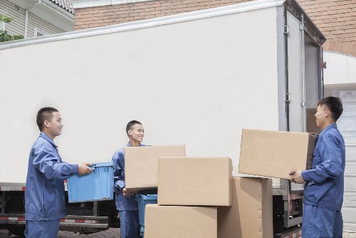 Local van transport service in Woolwich for household items