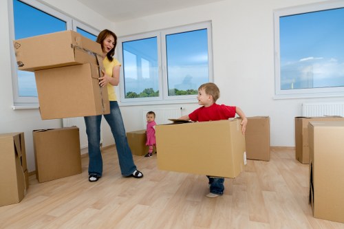 Local removals support for Woolwich residential access challenges